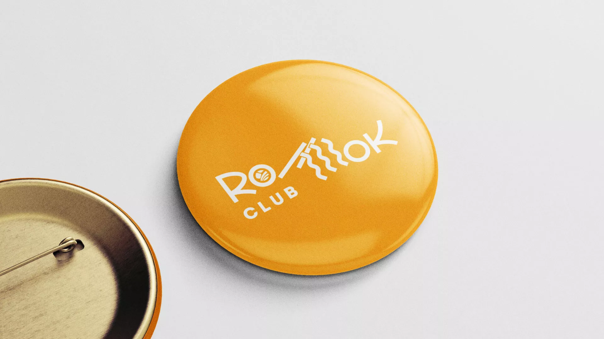 Создание логотипа суши-бара «Roll Wok Club» в Гороховце